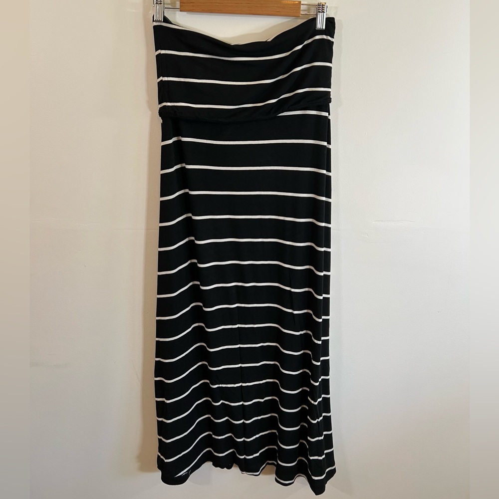 Mudd Black White Striped Maxi Skirt Size Large Boho Casual Stretch
